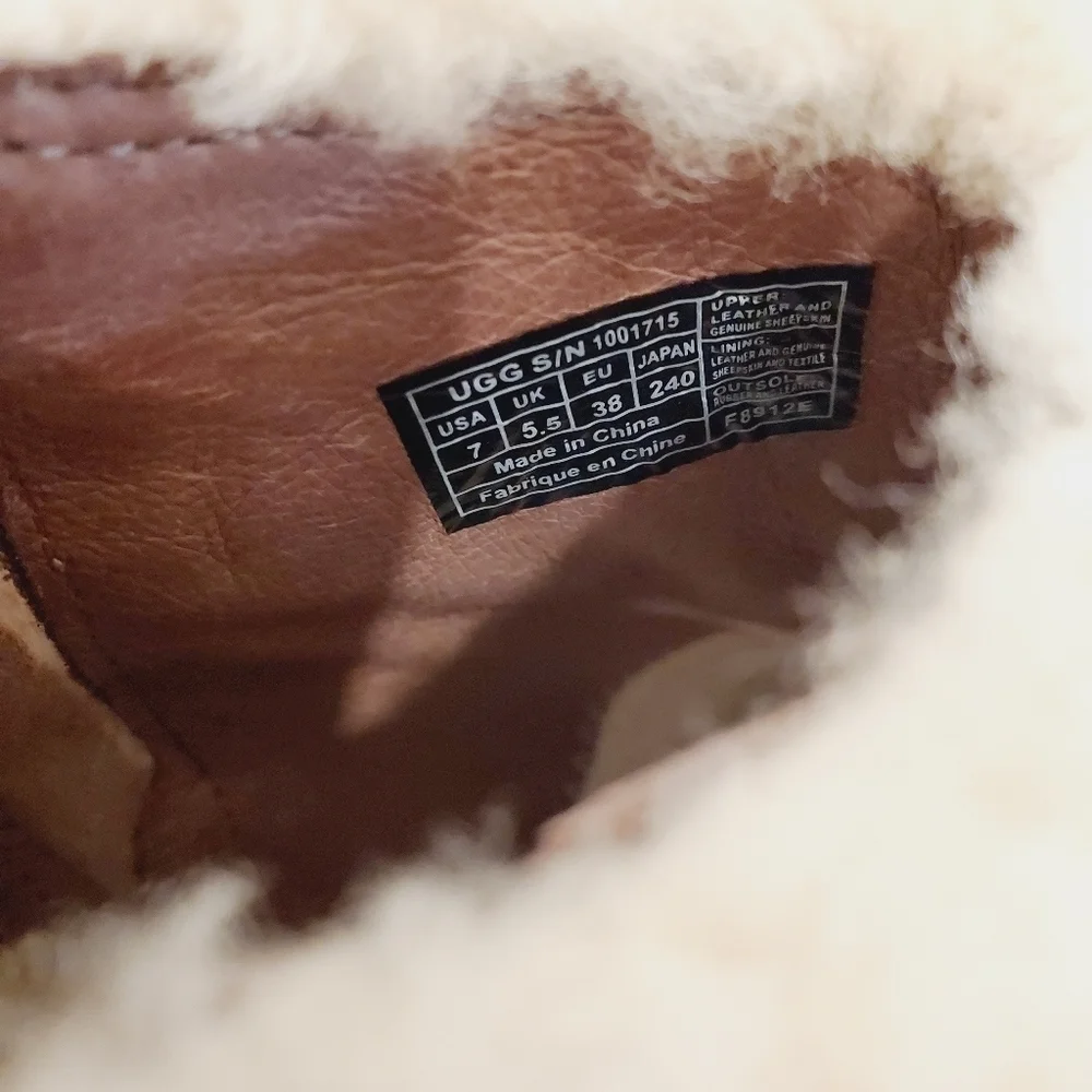 NEW UGG GEORGETTE Ankle Platform Boots Nubuck Fur upper Logo beige